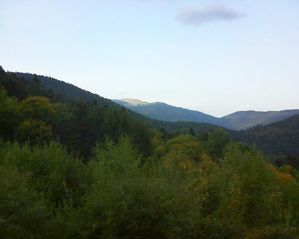 Le petit ballon vu depuis le Domaine Langmatt à Murbach le 07.10.2018 à 17:45 Le petit ballon (Alsace, Vosges) le 07.10.2018 à 17:45