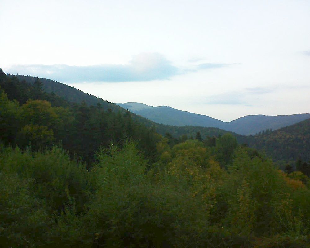 Le petit ballon vu depuis le Domaine Langmatt à Murbach le 07.10.2018 à 18:45 Le petit ballon (Alsace, Vosges) le 07.10.2018 à 18:45