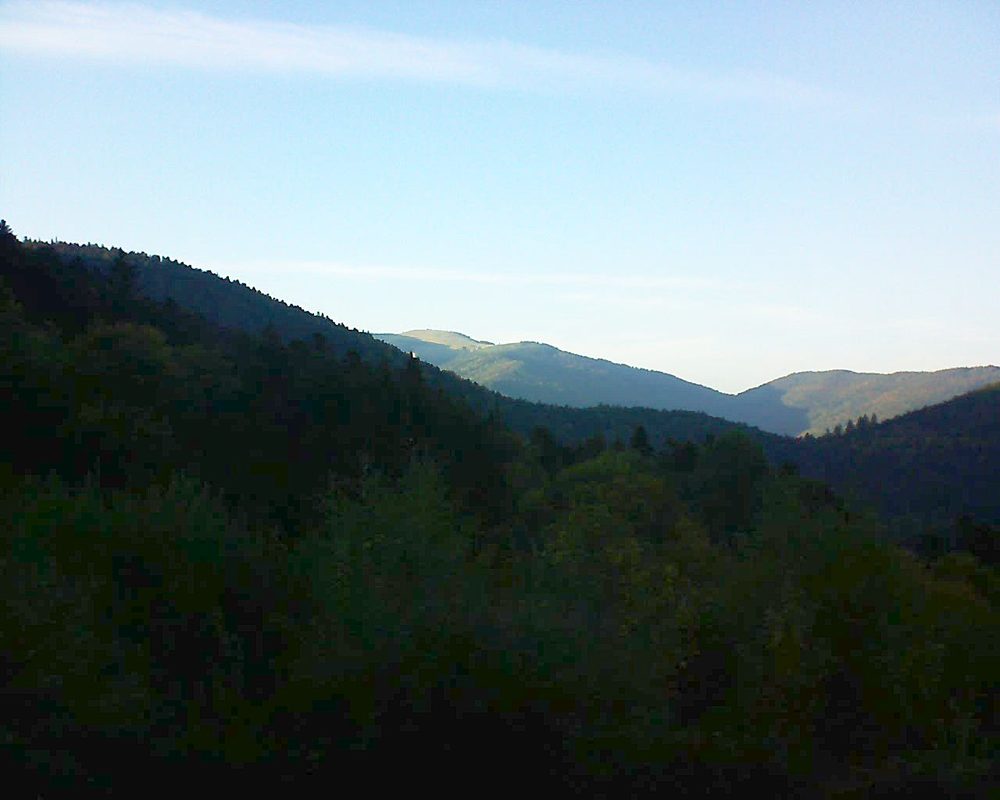Le petit ballon vu depuis le Domaine Langmatt à Murbach le 08.10.2018 à 18:00 Le petit ballon (Alsace, Vosges) le 08.10.2018 à 18:00