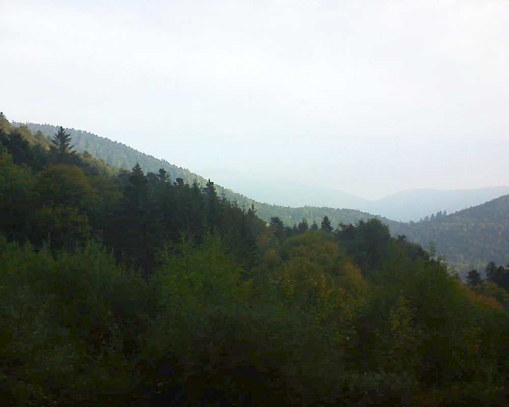 Le petit ballon vu depuis le Domaine Langmatt à Murbach le 09.10.2018 à 09:00 Le petit ballon (Alsace, Vosges) le 09.10.2018 à 09:00