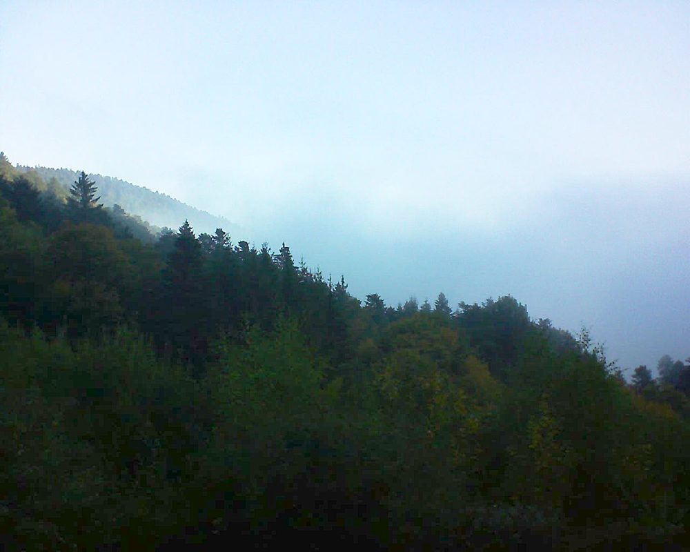 Le petit ballon vu depuis le Domaine Langmatt à Murbach le 10.10.2018 à 08:45 Le petit ballon (Alsace, Vosges) le 10.10.2018 à 08:45