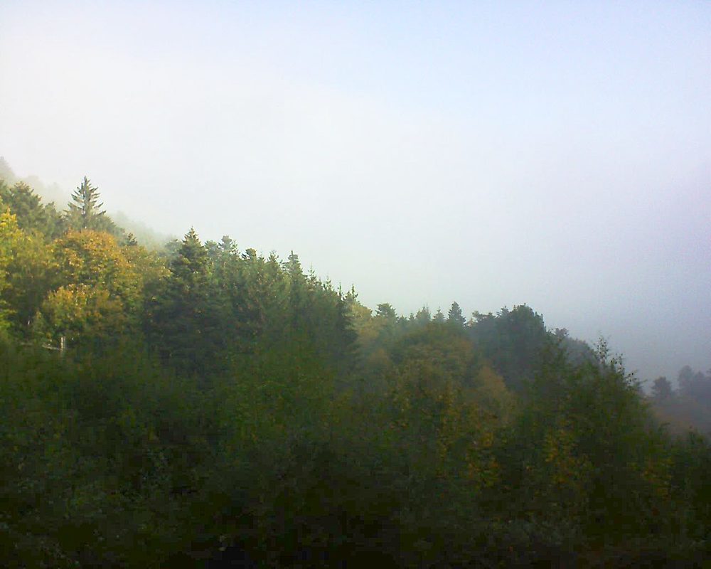 Le petit ballon vu depuis le Domaine Langmatt à Murbach le 10.10.2018 à 10:15 Le petit ballon (Alsace, Vosges) le 10.10.2018 à 10:15