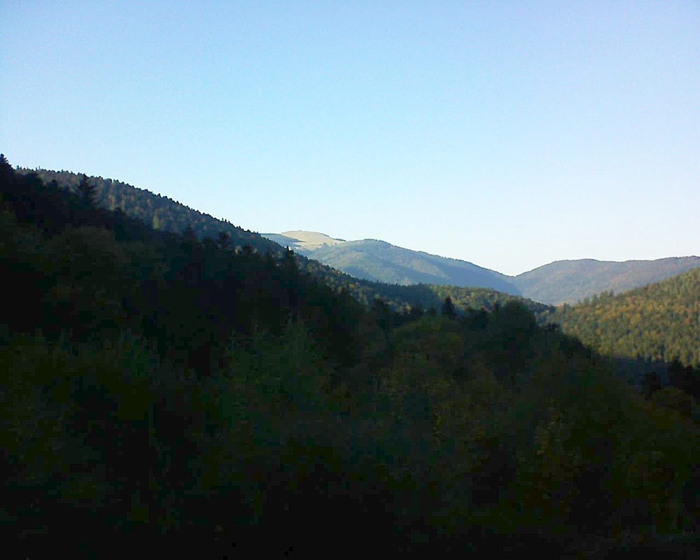 Le petit ballon vu depuis le Domaine Langmatt à Murbach le 10.10.2018 à 17:15 Le petit ballon (Alsace, Vosges) le 10.10.2018 à 17:15
