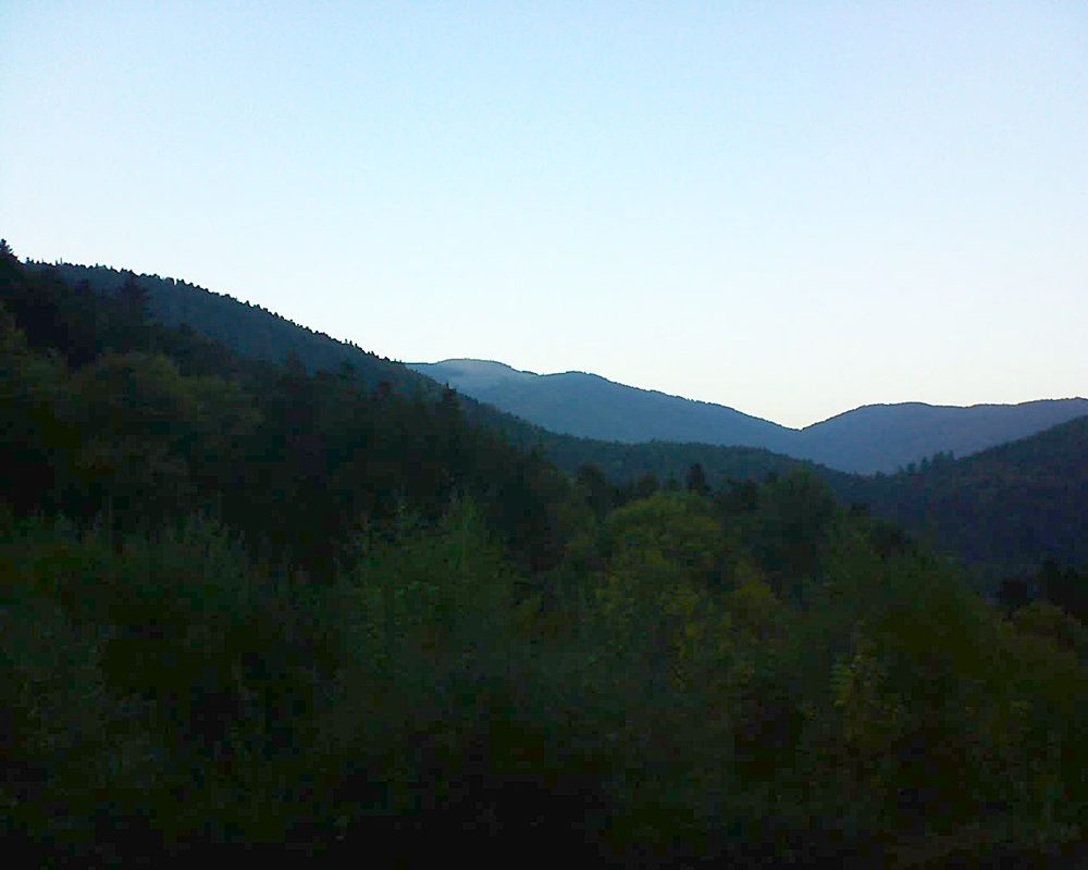Le petit ballon vu depuis le Domaine Langmatt à Murbach le 10.10.2018 à 18:15 Le petit ballon (Alsace, Vosges) le 10.10.2018 à 18:15