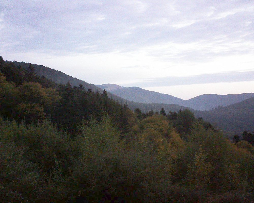 Le petit ballon vu depuis le Domaine Langmatt à Murbach le 11.10.2018 à 07:30 Le petit ballon (Alsace, Vosges) le 11.10.2018 à 07:30
