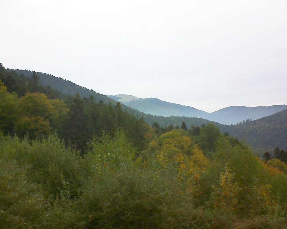 Le petit ballon vu depuis le Domaine Langmatt à Murbach le 11.10.2018 à 09:45 Le petit ballon (Alsace, Vosges) le 11.10.2018 à 09:45