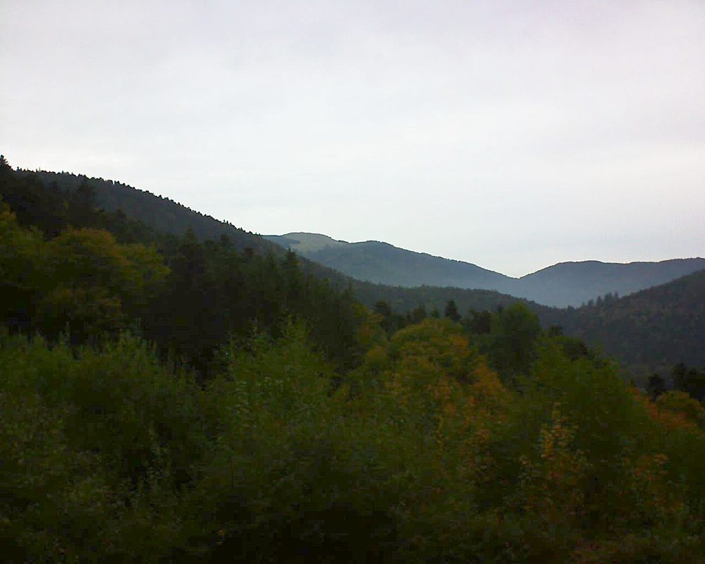 Le petit ballon vu depuis le Domaine Langmatt à Murbach le 11.10.2018 à 10:00 Le petit ballon (Alsace, Vosges) le 11.10.2018 à 10:00