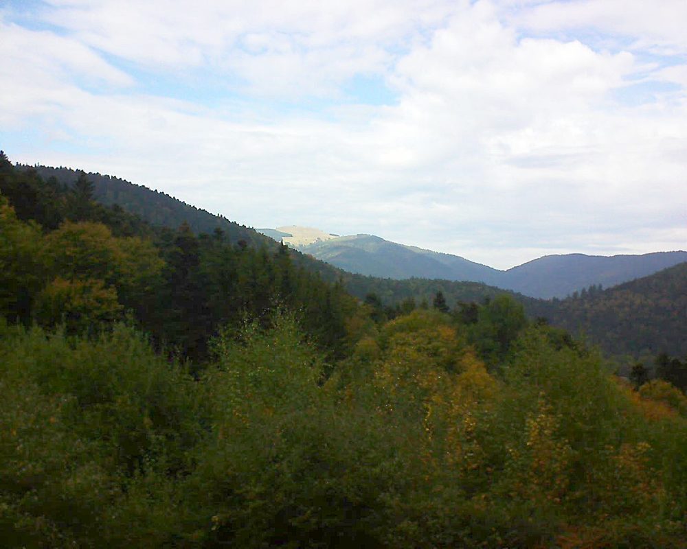 Le petit ballon vu depuis le Domaine Langmatt à Murbach le 11.10.2018 à 14:15 Le petit ballon (Alsace, Vosges) le 11.10.2018 à 14:15
