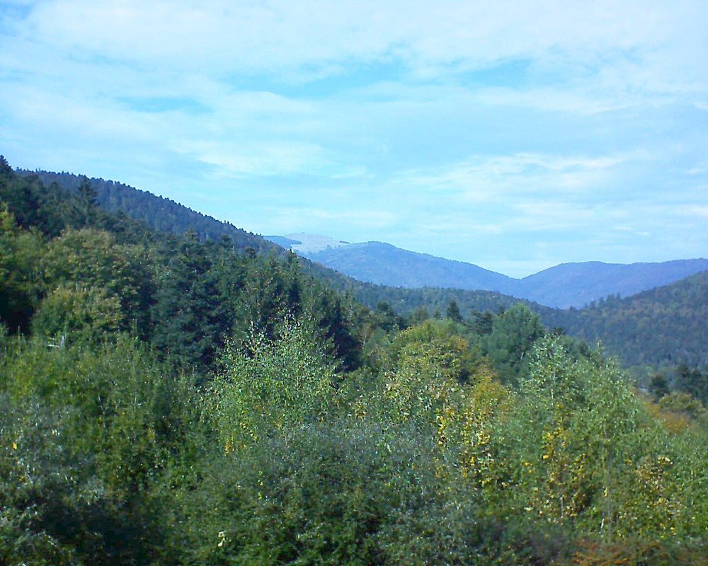 Le petit ballon vu depuis le Domaine Langmatt à Murbach le 11.10.2018 à 14:45 Le petit ballon (Alsace, Vosges) le 11.10.2018 à 14:45