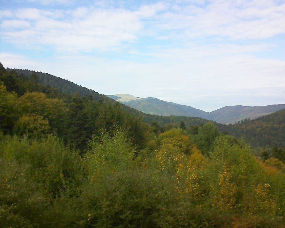 Le petit ballon vu depuis le Domaine Langmatt à Murbach le 11.10.2018 à 15:30 Le petit ballon (Alsace, Vosges) le 11.10.2018 à 15:30