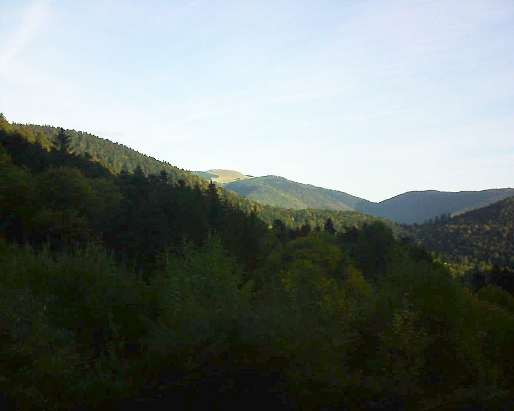 Le petit ballon vu depuis le Domaine Langmatt à Murbach le 12.10.2018 à 08:45 Le petit ballon (Alsace, Vosges) le 12.10.2018 à 08:45