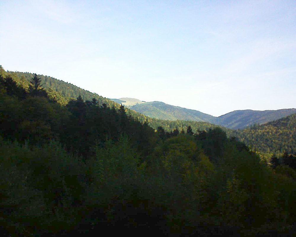 Le petit ballon vu depuis le Domaine Langmatt à Murbach le 12.10.2018 à 09:45 Le petit ballon (Alsace, Vosges) le 12.10.2018 à 09:45