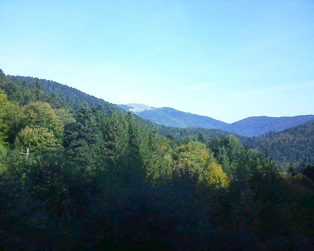 Le petit ballon vu depuis le Domaine Langmatt à Murbach le 12.10.2018 à 10:45 Le petit ballon (Alsace, Vosges) le 12.10.2018 à 10:45