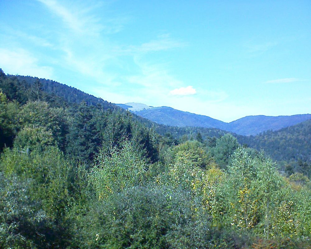Le petit ballon vu depuis le Domaine Langmatt à Murbach le 12.10.2018 à 14:45 Le petit ballon (Alsace, Vosges) le 12.10.2018 à 14:45