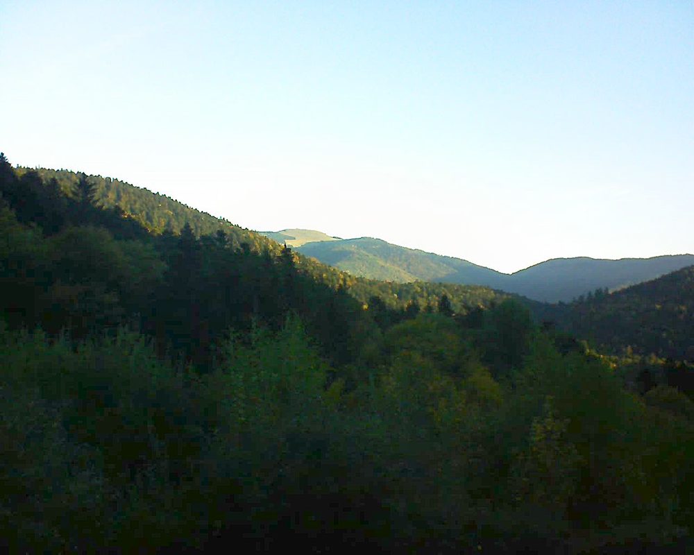 Le petit ballon vu depuis le Domaine Langmatt à Murbach le 13.10.2018 à 08:15 Le petit ballon (Alsace, Vosges) le 13.10.2018 à 08:15