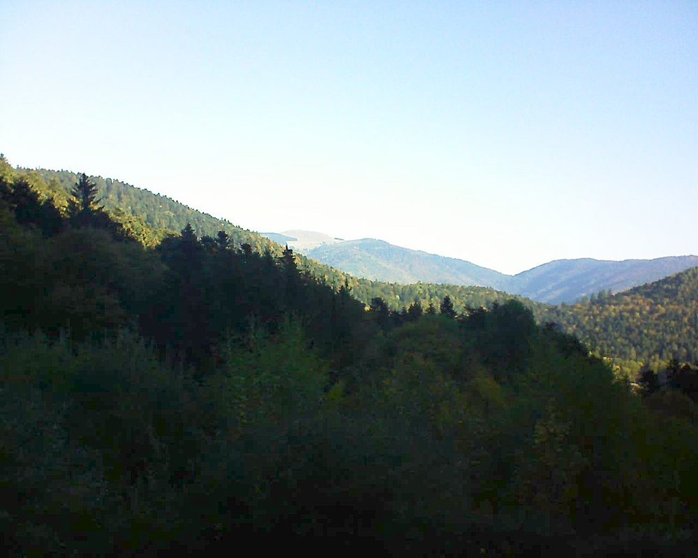 Le petit ballon vu depuis le Domaine Langmatt à Murbach le 14.10.2018 à 09:45 Le petit ballon (Alsace, Vosges) le 14.10.2018 à 09:45