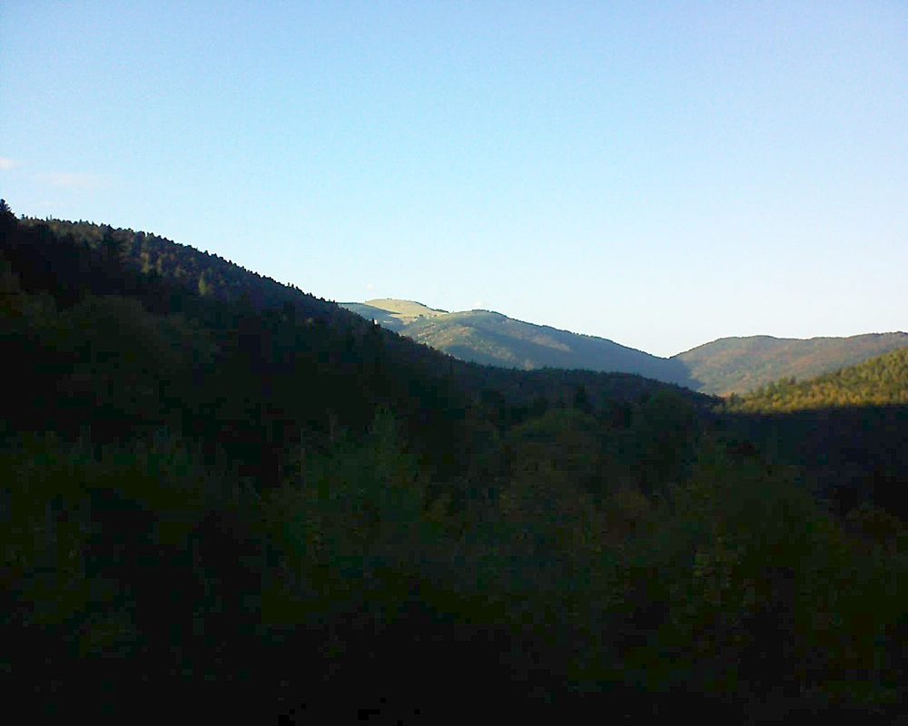Le petit ballon vu depuis le Domaine Langmatt à Murbach le 14.10.2018 à 17:30 Le petit ballon (Alsace, Vosges) le 14.10.2018 à 17:30