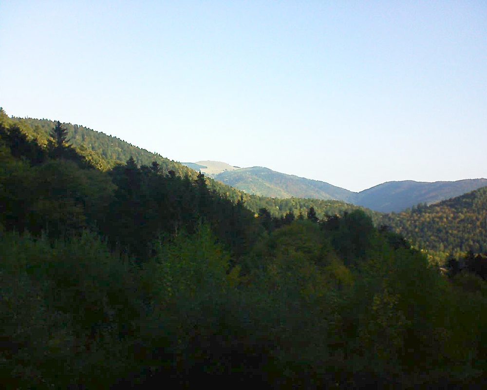 Le petit ballon vu depuis le Domaine Langmatt à Murbach le 15.10.2018 à 09:30 Le petit ballon (Alsace, Vosges) le 15.10.2018 à 09:30