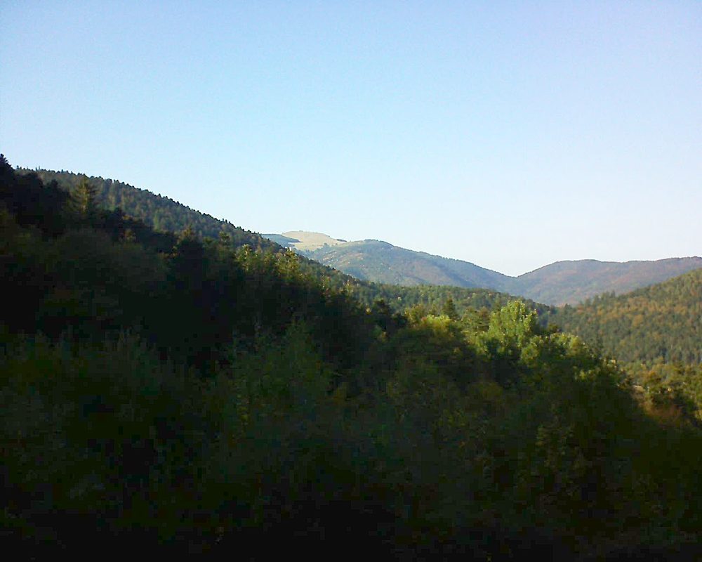 Le petit ballon vu depuis le Domaine Langmatt à Murbach le 15.10.2018 à 16:30 Le petit ballon (Alsace, Vosges) le 15.10.2018 à 16:30