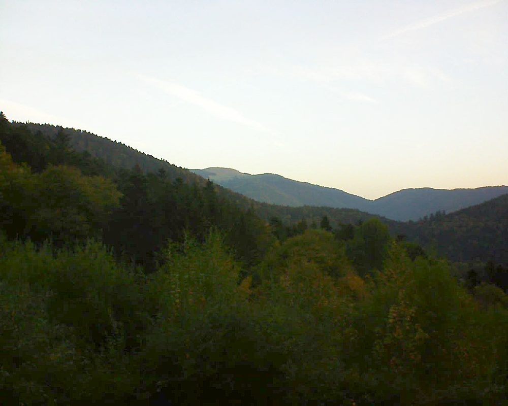 Le petit ballon vu depuis le Domaine Langmatt à Murbach le 16.10.2018 à 08:00 Le petit ballon (Alsace, Vosges) le 16.10.2018 à 08:00