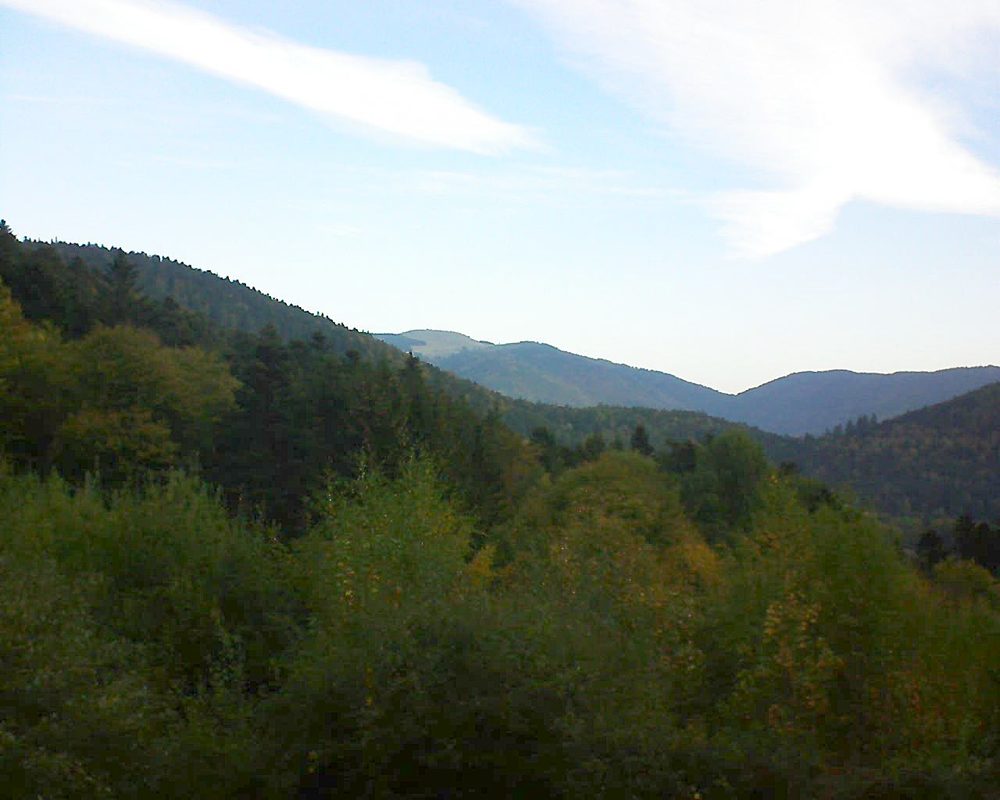 Le petit ballon vu depuis le Domaine Langmatt à Murbach le 16.10.2018 à 08:45 Le petit ballon (Alsace, Vosges) le 16.10.2018 à 08:45
