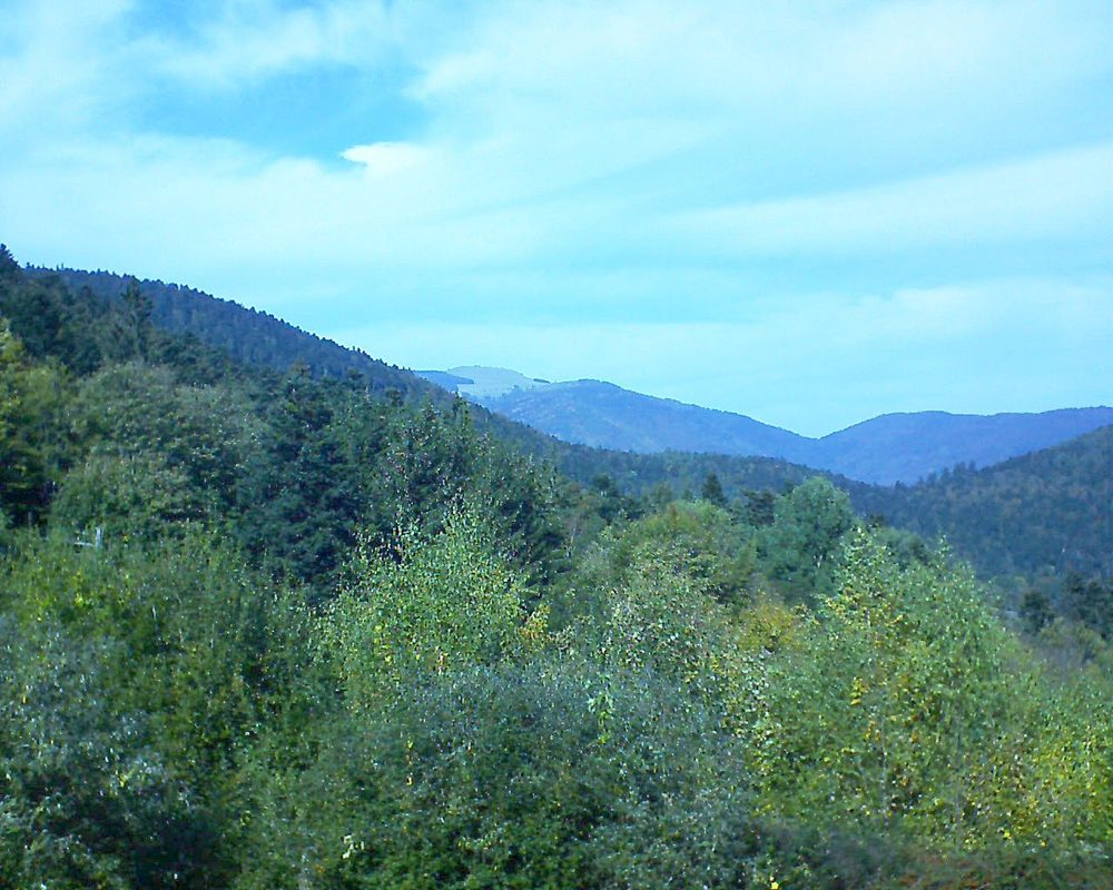 Le petit ballon vu depuis le Domaine Langmatt à Murbach le 16.10.2018 à 14:00 Le petit ballon (Alsace, Vosges) le 16.10.2018 à 14:00