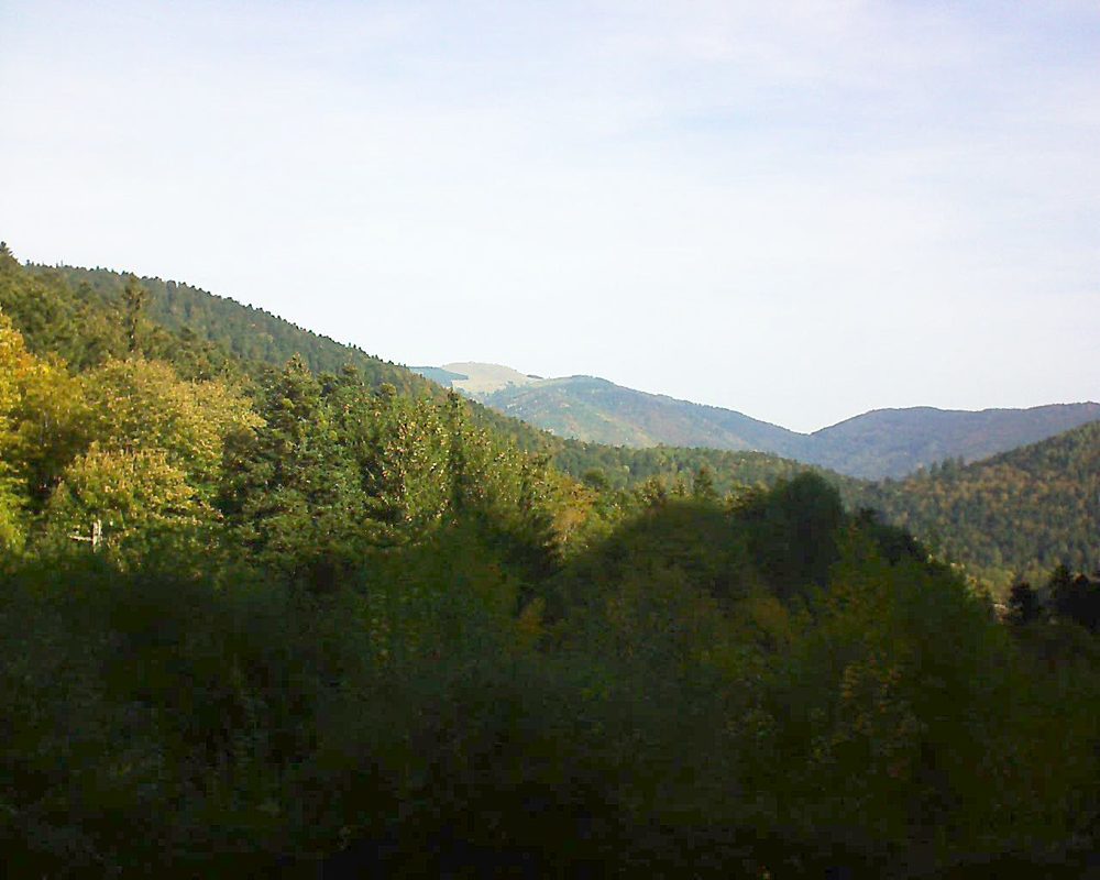 Le petit ballon vu depuis le Domaine Langmatt à Murbach le 17.10.2018 à 10:30 Le petit ballon (Alsace, Vosges) le 17.10.2018 à 10:30