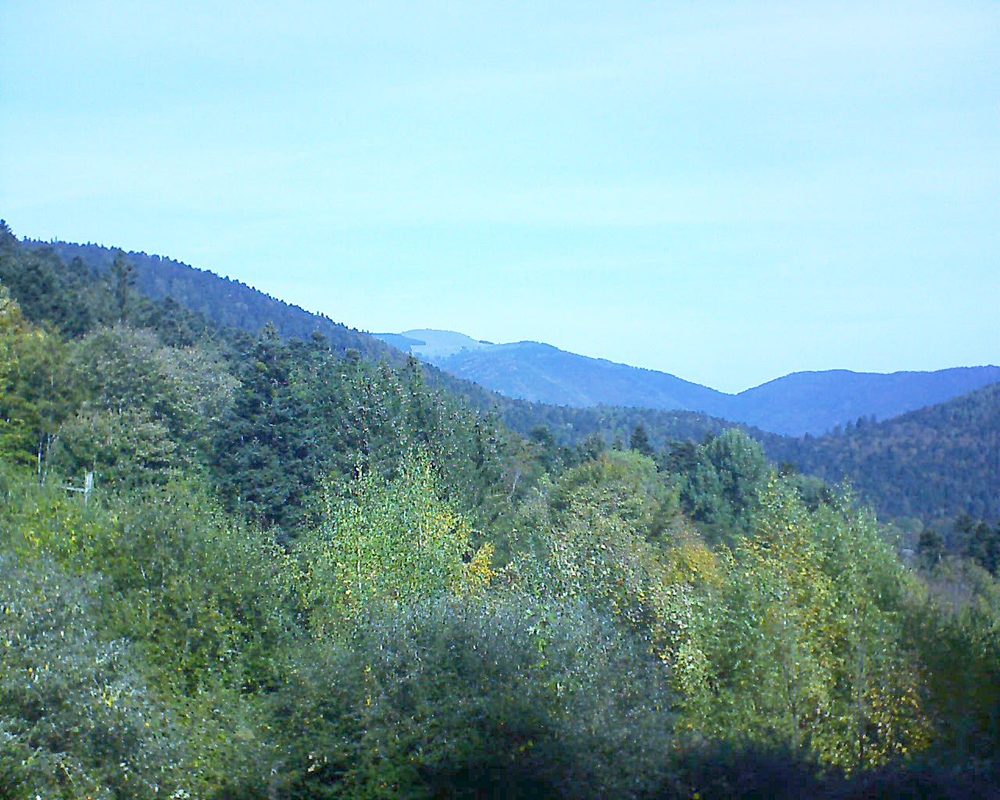 Le petit ballon vu depuis le Domaine Langmatt à Murbach le 17.10.2018 à 12:00 Le petit ballon (Alsace, Vosges) le 17.10.2018 à 12:00