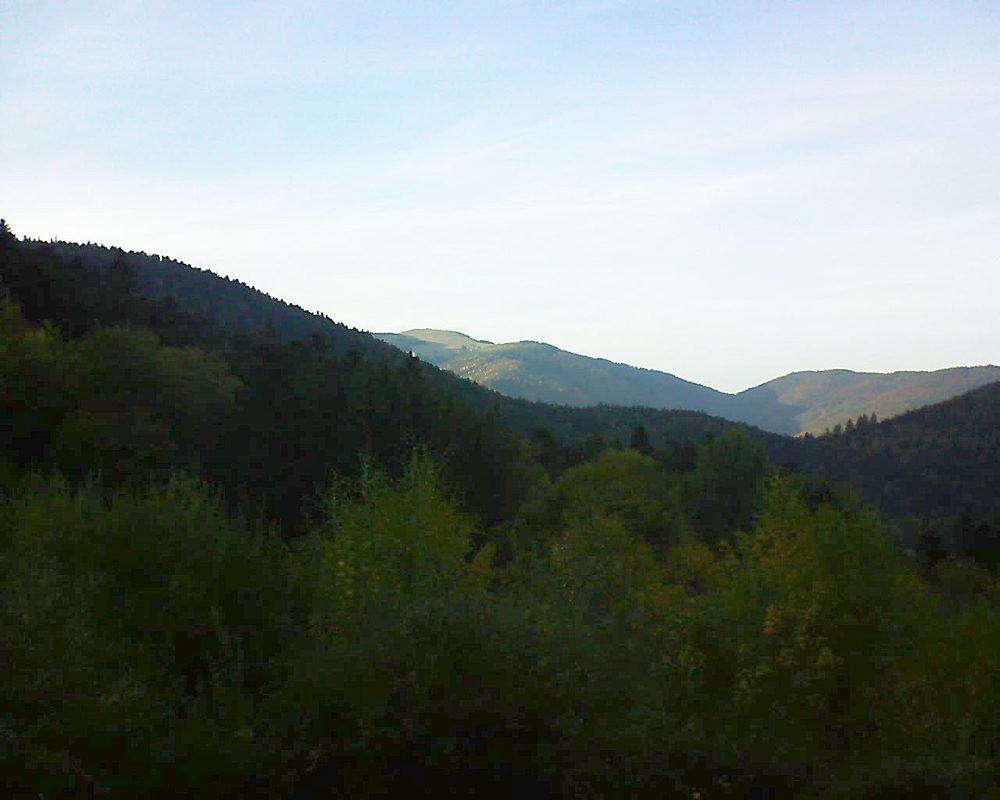 Le petit ballon vu depuis le Domaine Langmatt à Murbach le 17.10.2018 à 17:45 Le petit ballon (Alsace, Vosges) le 17.10.2018 à 17:45