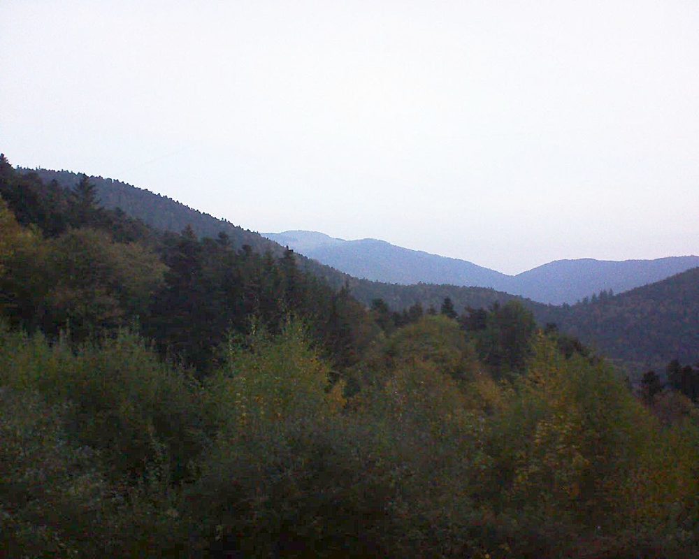 Le petit ballon vu depuis le Domaine Langmatt à Murbach le 18.10.2018 à 07:45 Le petit ballon (Alsace, Vosges) le 18.10.2018 à 07:45