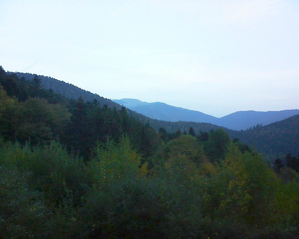 Le petit ballon vu depuis le Domaine Langmatt à Murbach le 18.10.2018 à 08:00 Le petit ballon (Alsace, Vosges) le 18.10.2018 à 08:00