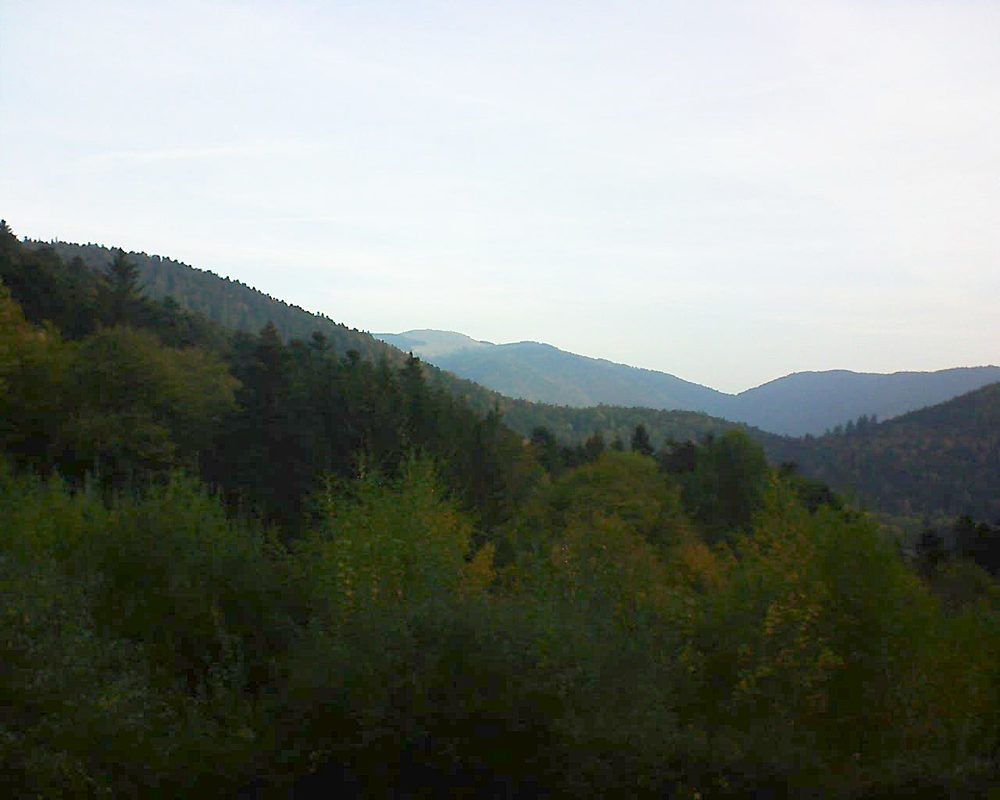 Le petit ballon vu depuis le Domaine Langmatt à Murbach le 18.10.2018 à 08:30 Le petit ballon (Alsace, Vosges) le 18.10.2018 à 08:30