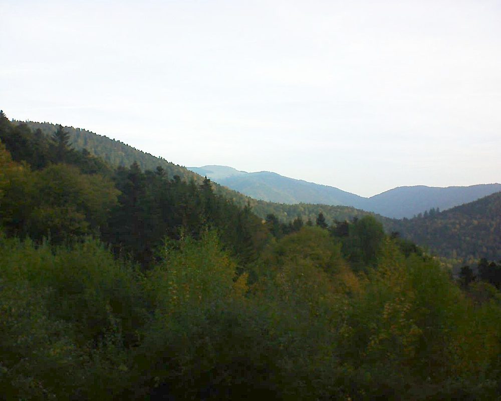 Le petit ballon vu depuis le Domaine Langmatt à Murbach le 18.10.2018 à 08:45 Le petit ballon (Alsace, Vosges) le 18.10.2018 à 08:45