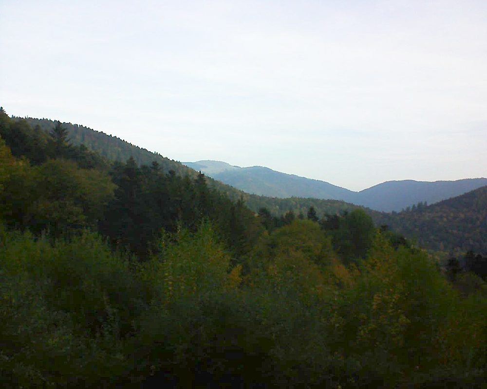 Le petit ballon vu depuis le Domaine Langmatt à Murbach le 18.10.2018 à 09:00 Le petit ballon (Alsace, Vosges) le 18.10.2018 à 09:00