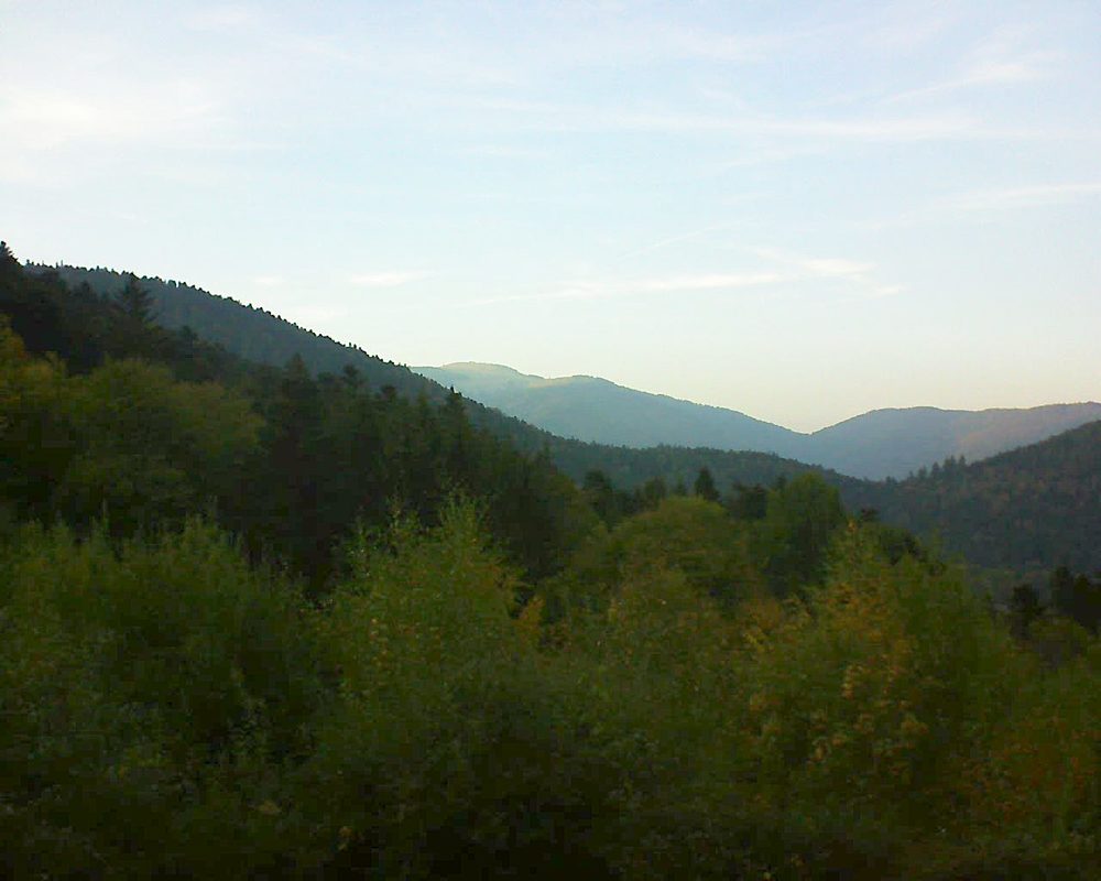 Le petit ballon vu depuis le Domaine Langmatt à Murbach le 18.10.2018 à 18:15 Le petit ballon (Alsace, Vosges) le 18.10.2018 à 18:15