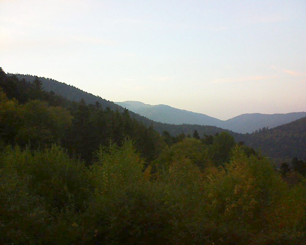 Le petit ballon vu depuis le Domaine Langmatt à Murbach le 18.10.2018 à 18:45 Le petit ballon (Alsace, Vosges) le 18.10.2018 à 18:45