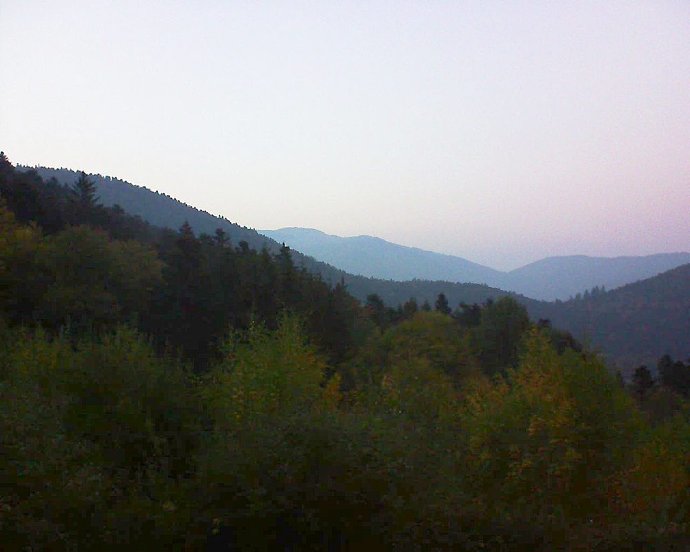 Le petit ballon vu depuis le Domaine Langmatt à Murbach le 19.10.2018 à 18:45 Le petit ballon (Alsace, Vosges) le 19.10.2018 à 18:45