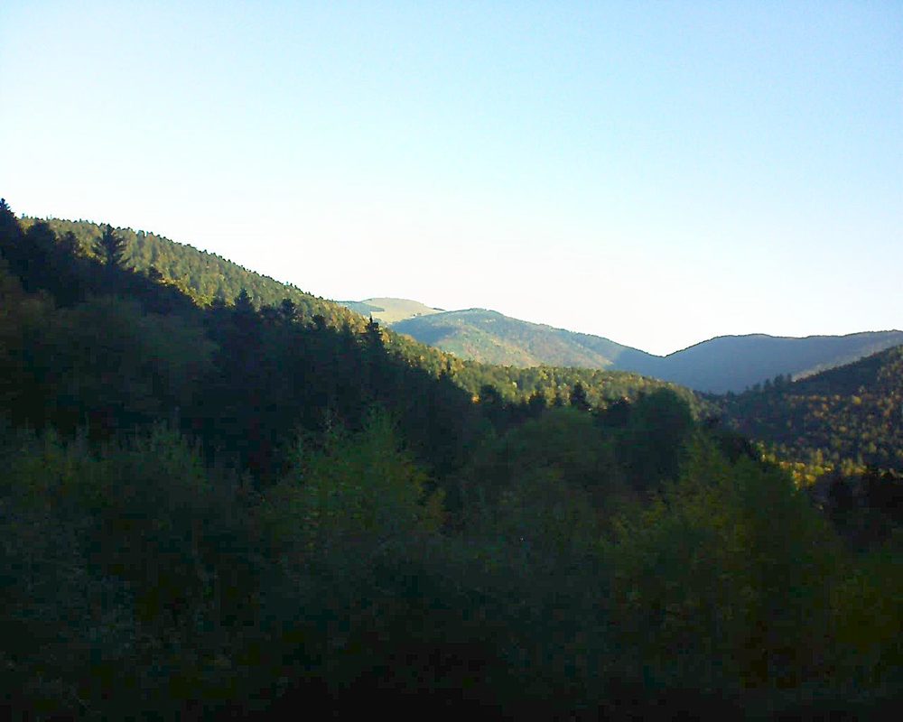 Le petit ballon vu depuis le Domaine Langmatt à Murbach le 22.10.2018 à 08:45 Le petit ballon (Alsace, Vosges) le 22.10.2018 à 08:45