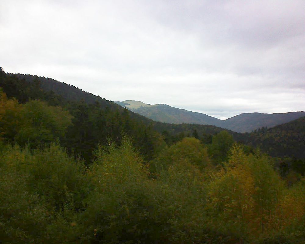 Le petit ballon vu depuis le Domaine Langmatt à Murbach le 24.10.2018 à 12:45 Le petit ballon (Alsace, Vosges) le 24.10.2018 à 12:45