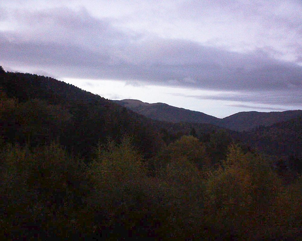 Le petit ballon vu depuis le Domaine Langmatt à Murbach le 24.10.2018 à 18:45 Le petit ballon (Alsace, Vosges) le 24.10.2018 à 18:45