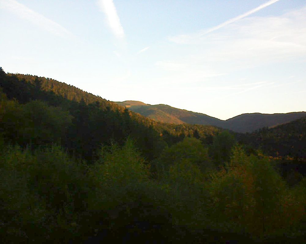 Le petit ballon vu depuis le Domaine Langmatt à Murbach le 25.10.2018 à 08:15 Le petit ballon (Alsace, Vosges) le 25.10.2018 à 08:15