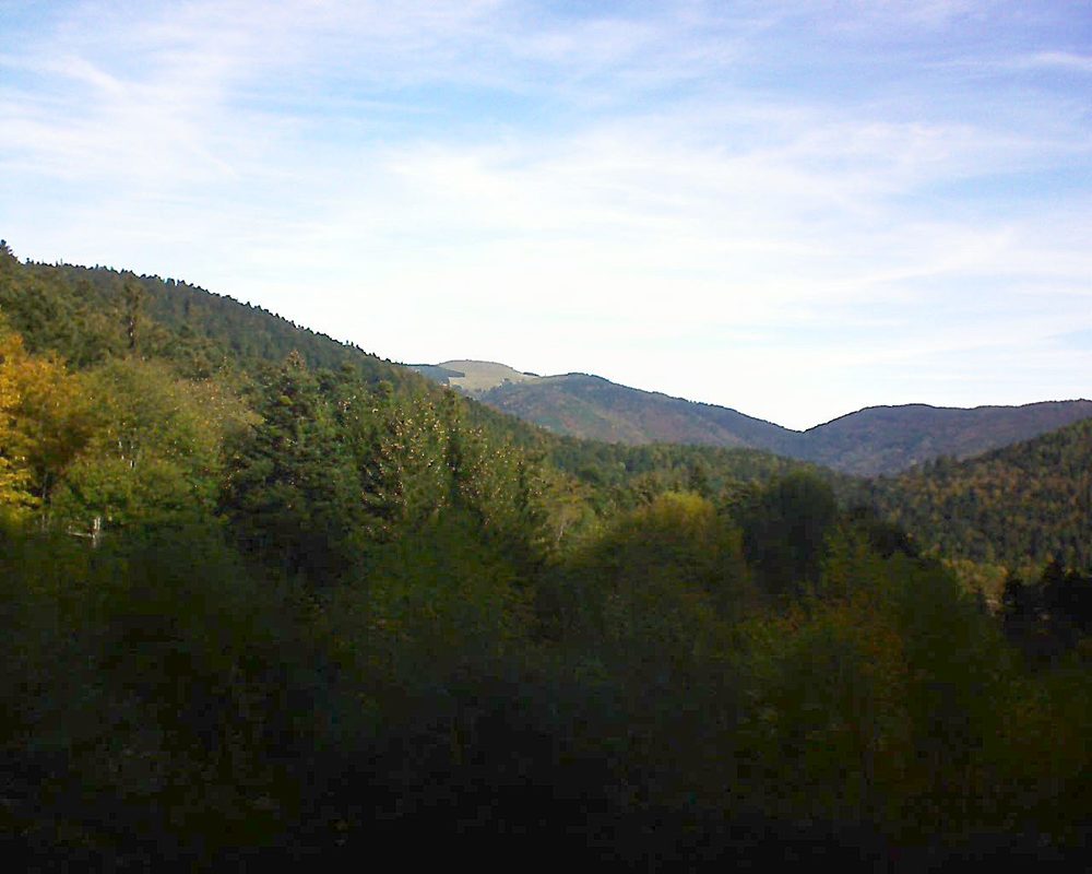 Le petit ballon vu depuis le Domaine Langmatt à Murbach le 25.10.2018 à 10:45 Le petit ballon (Alsace, Vosges) le 25.10.2018 à 10:45