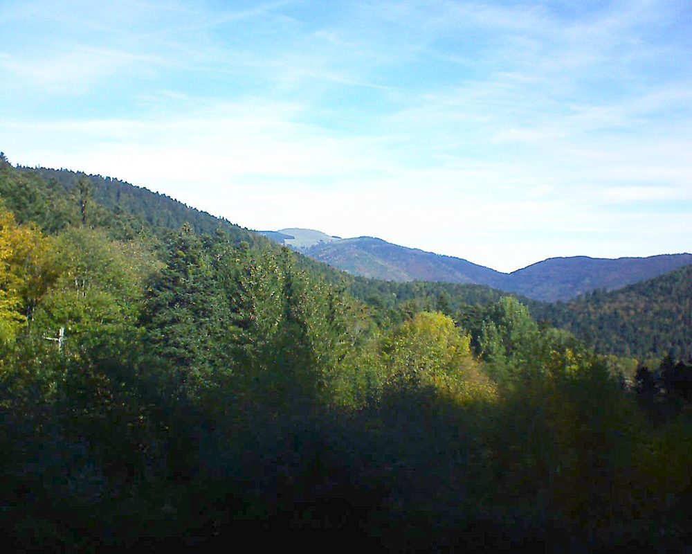 Le petit ballon vu depuis le Domaine Langmatt à Murbach le 25.10.2018 à 11:00 Le petit ballon (Alsace, Vosges) le 25.10.2018 à 11:00