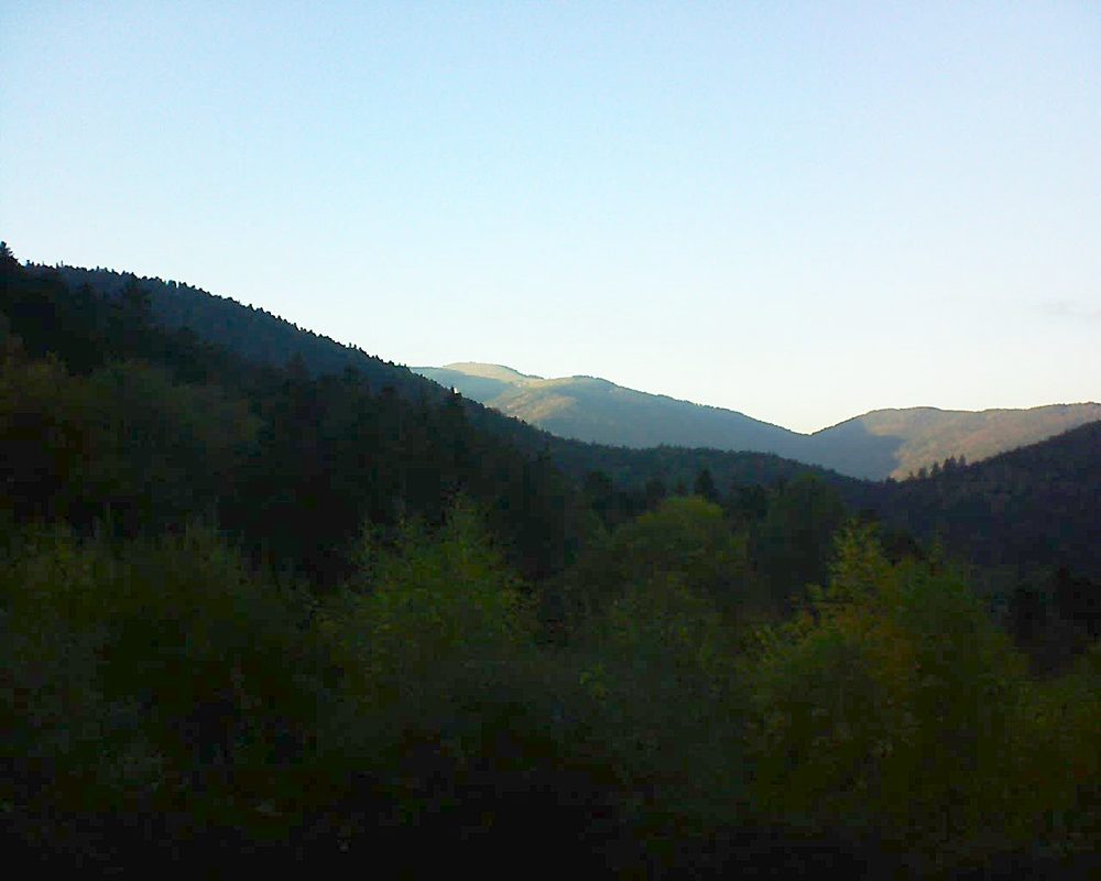 Le petit ballon vu depuis le Domaine Langmatt à Murbach le 25.10.2018 à 17:45 Le petit ballon (Alsace, Vosges) le 25.10.2018 à 17:45