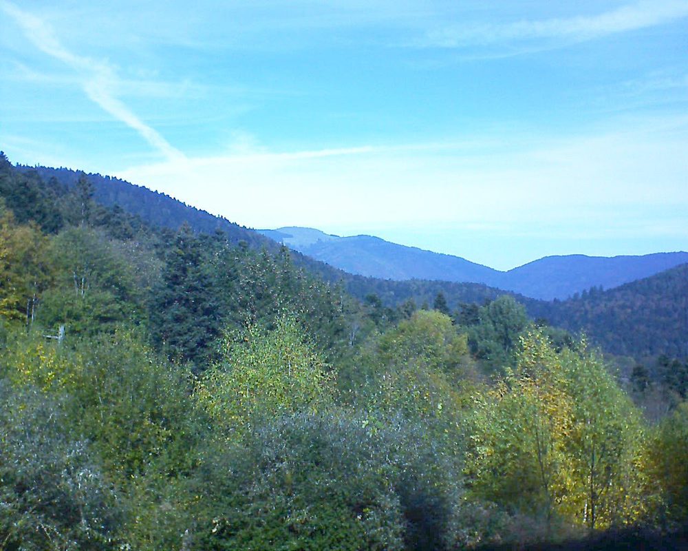Le petit ballon vu depuis le Domaine Langmatt à Murbach le 26.10.2018 à 12:45 Le petit ballon (Alsace, Vosges) le 26.10.2018 à 12:45
