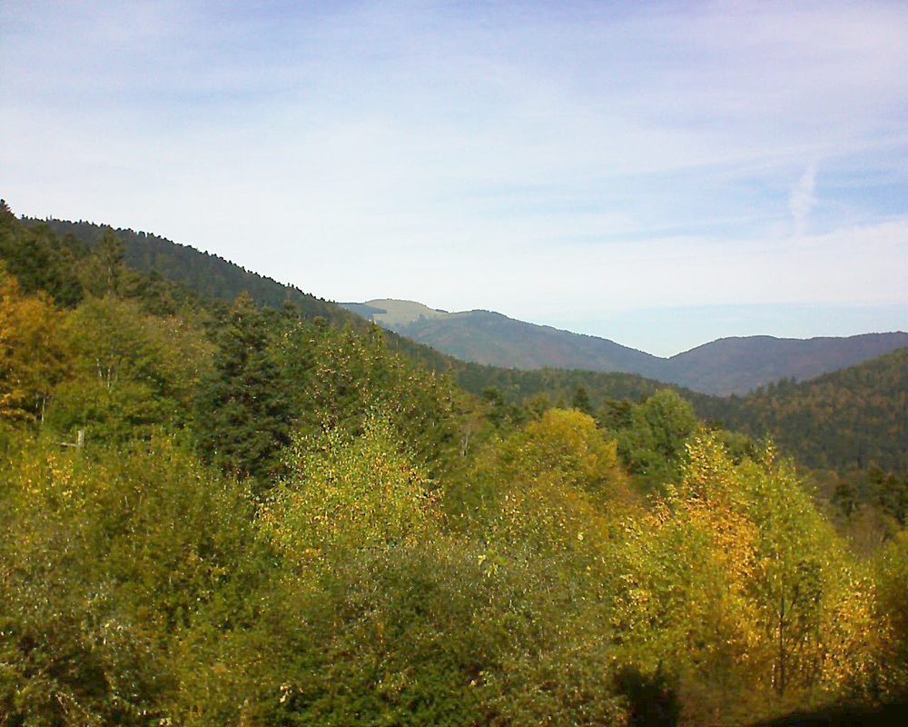 Le petit ballon vu depuis le Domaine Langmatt à Murbach le 26.10.2018 à 13:00 Le petit ballon (Alsace, Vosges) le 26.10.2018 à 13:00