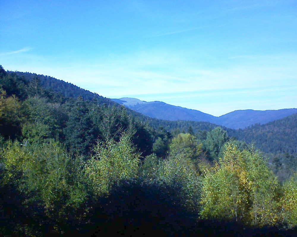Le petit ballon vu depuis le Domaine Langmatt à Murbach le 26.10.2018 à 15:30 Le petit ballon (Alsace, Vosges) le 26.10.2018 à 15:30