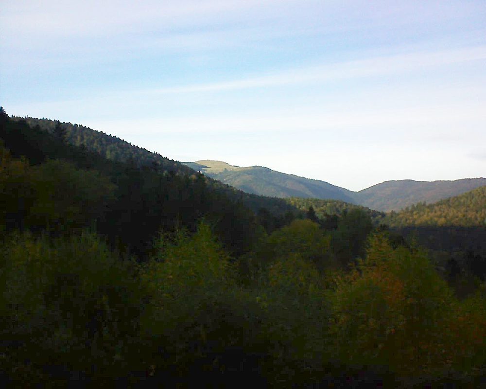 Le petit ballon vu depuis le Domaine Langmatt à Murbach le 26.10.2018 à 16:45 Le petit ballon (Alsace, Vosges) le 26.10.2018 à 16:45