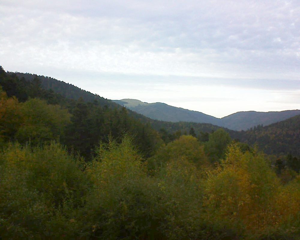 Le petit ballon vu depuis le Domaine Langmatt à Murbach le 26.10.2018 à 17:15 Le petit ballon (Alsace, Vosges) le 26.10.2018 à 17:15
