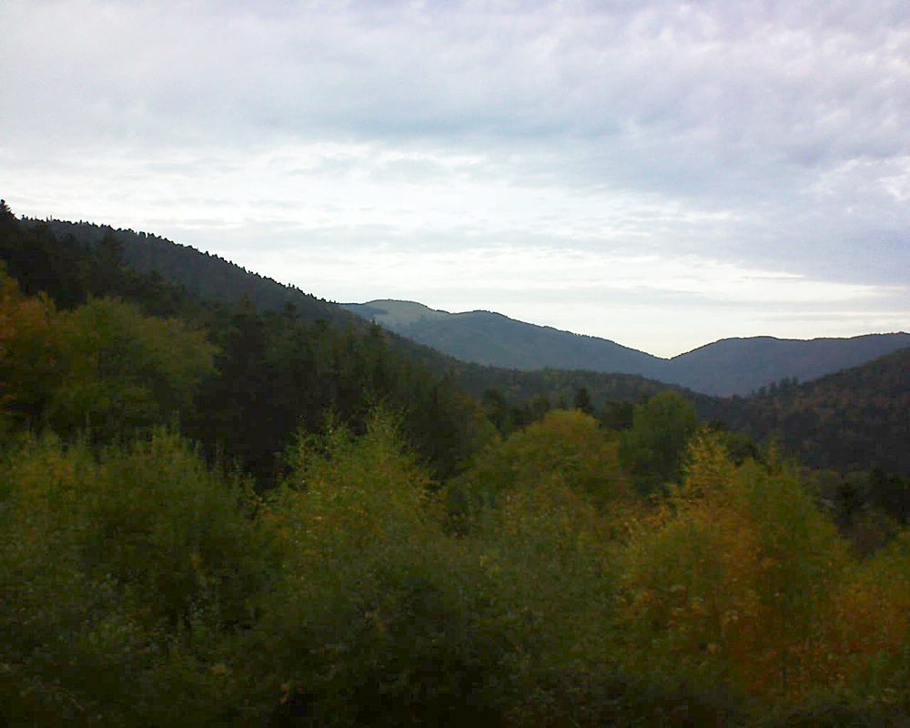 Le petit ballon vu depuis le Domaine Langmatt à Murbach le 26.10.2018 à 17:30 Le petit ballon (Alsace, Vosges) le 26.10.2018 à 17:30